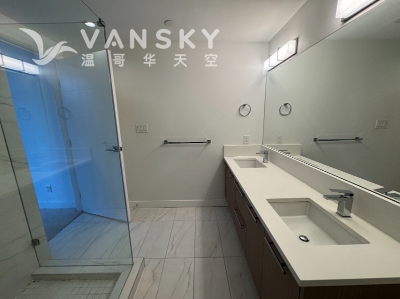 260120203345_main bath.jpg